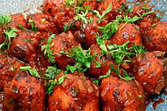 Veg. Manchurian (Dry-20pcs- Family Pack)