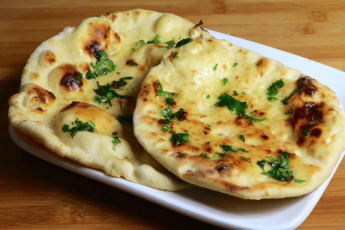 Paneer kulcha with butter