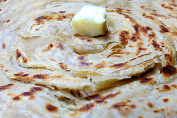 Kulcha with butter