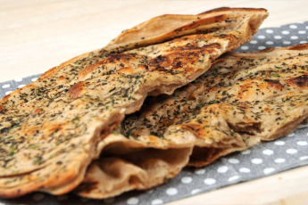 Pudhina parantha with butter